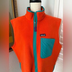 Patagonia men’s fleece vest